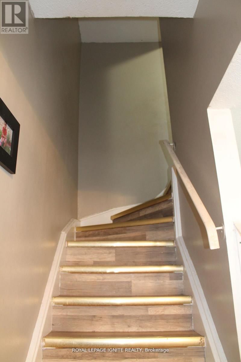 D - 500 GREY STREET Image 7