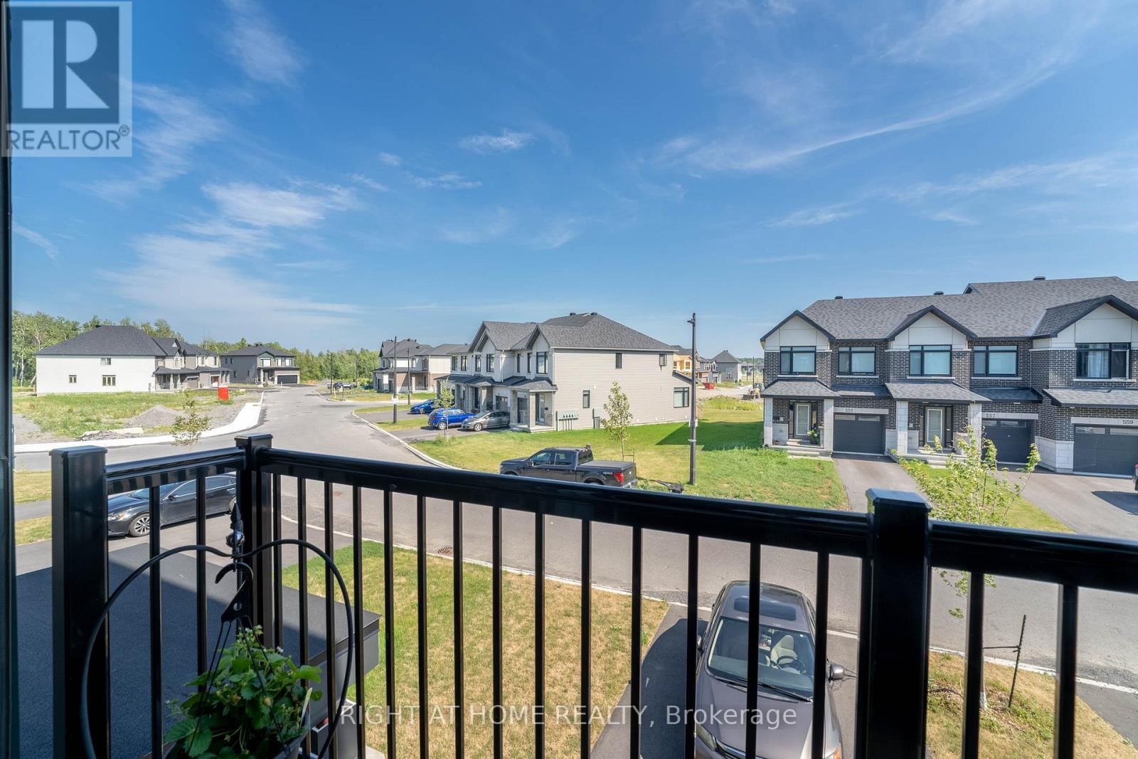 556 TAHOE HEIGHTS Image 36