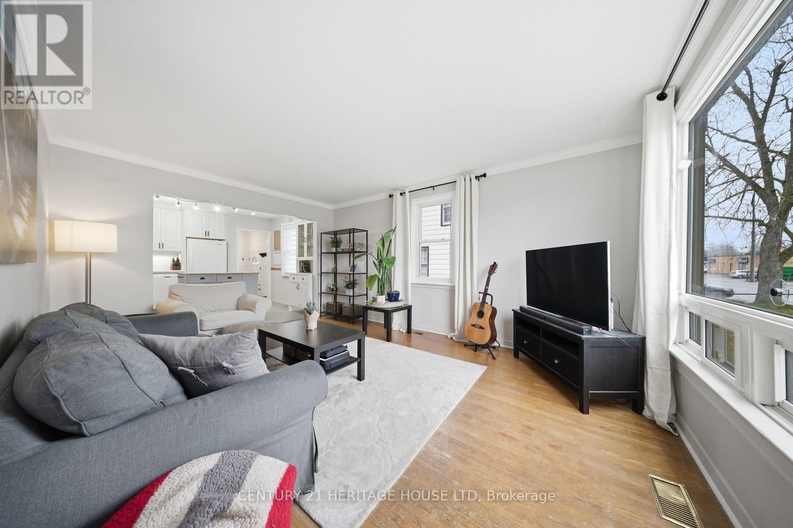 455 ST PAUL AVENUE Image 5