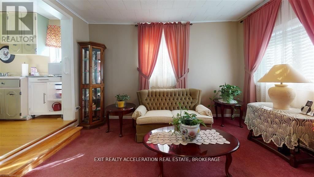 41 WATER STREET Image 5