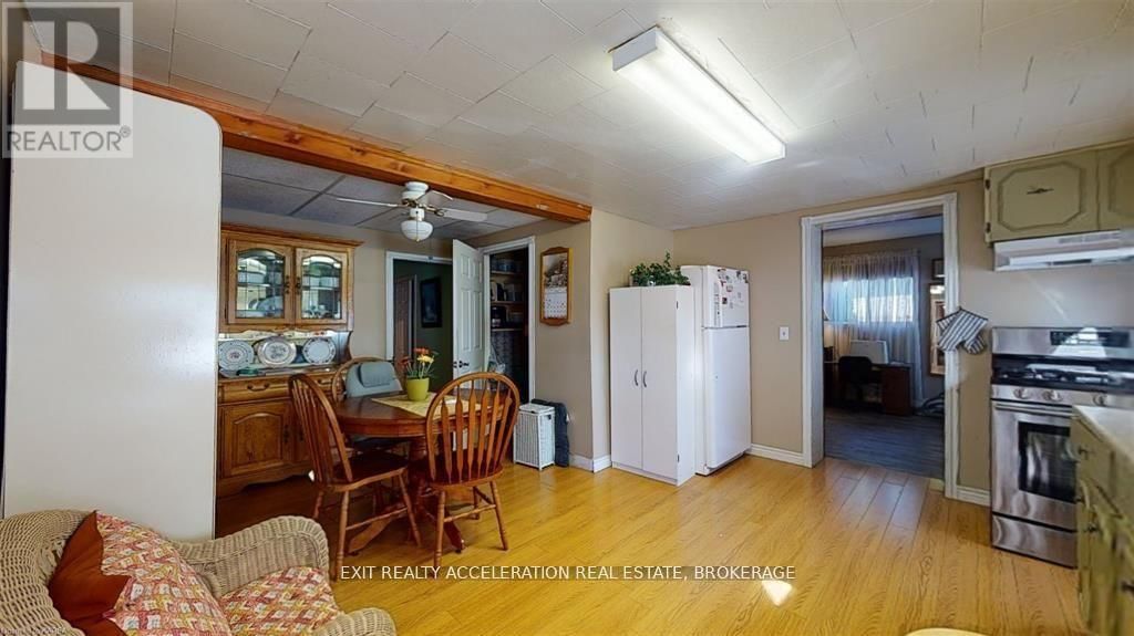 41 WATER STREET Image 7