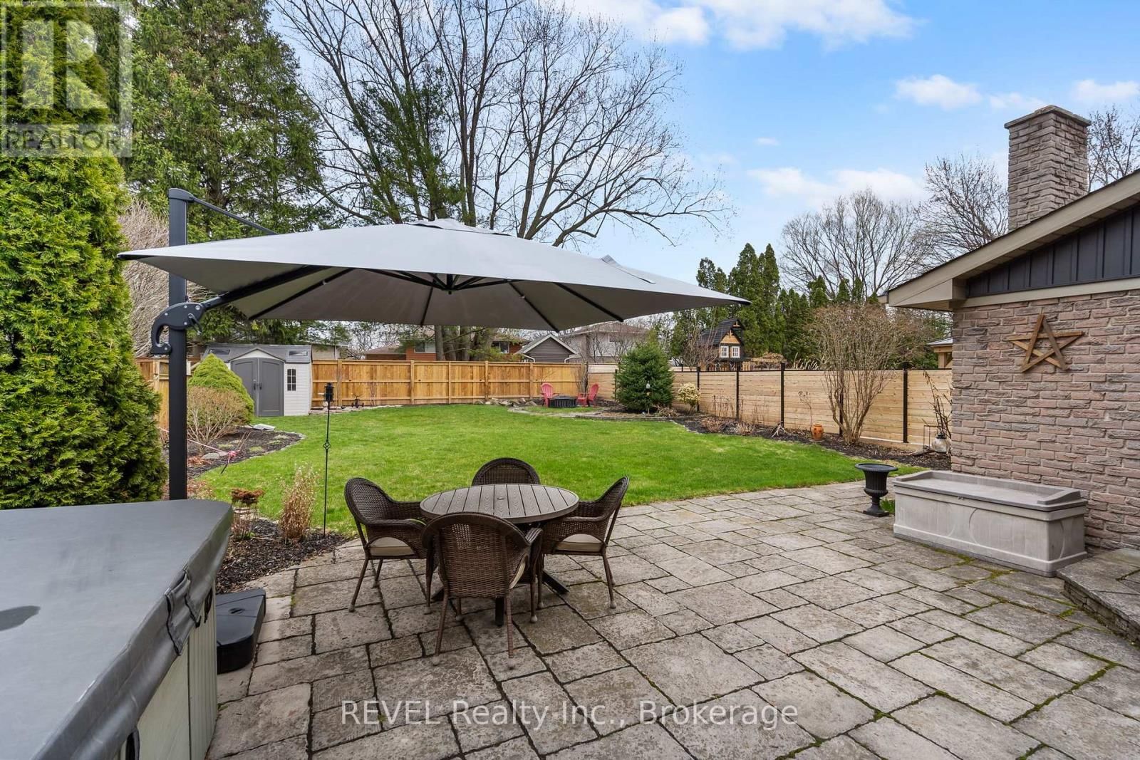 60 OCTOBER DRIVE Image 34