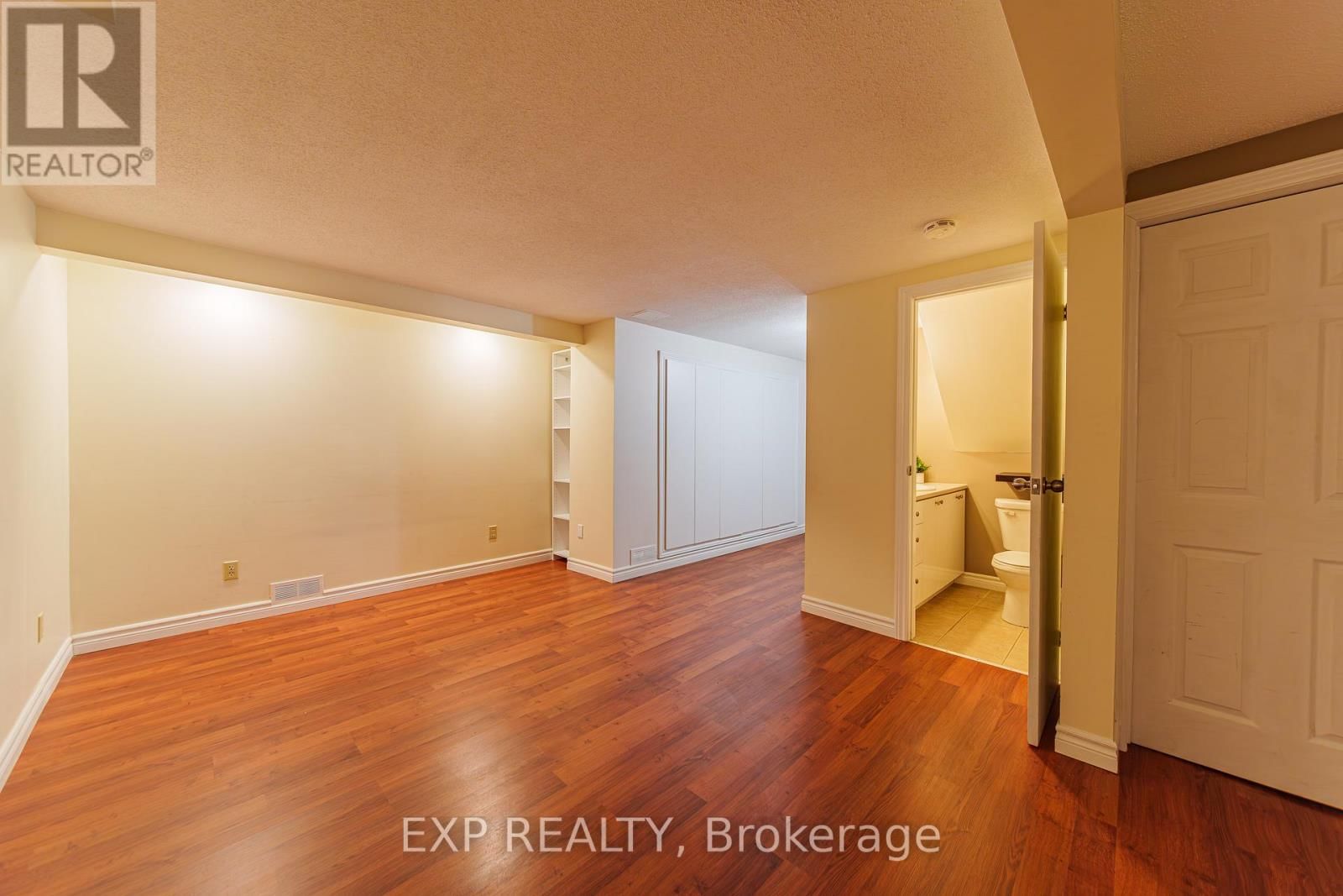 115 SHELDRAKE DRIVE Image 21