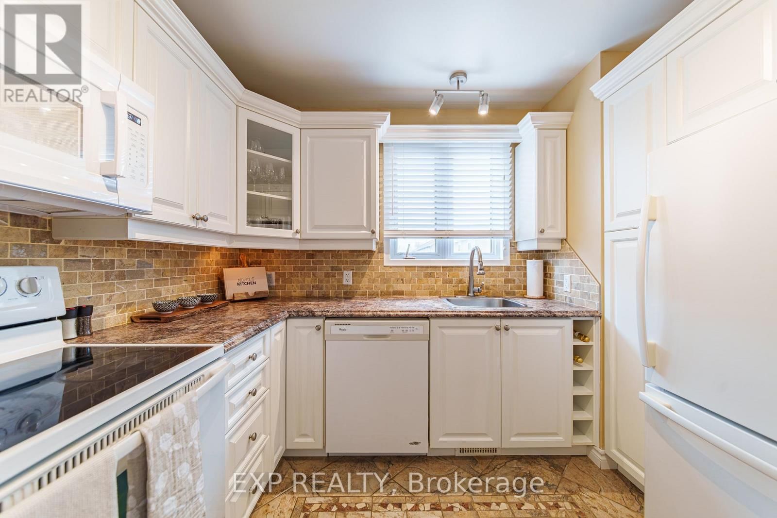 115 SHELDRAKE DRIVE Image 4