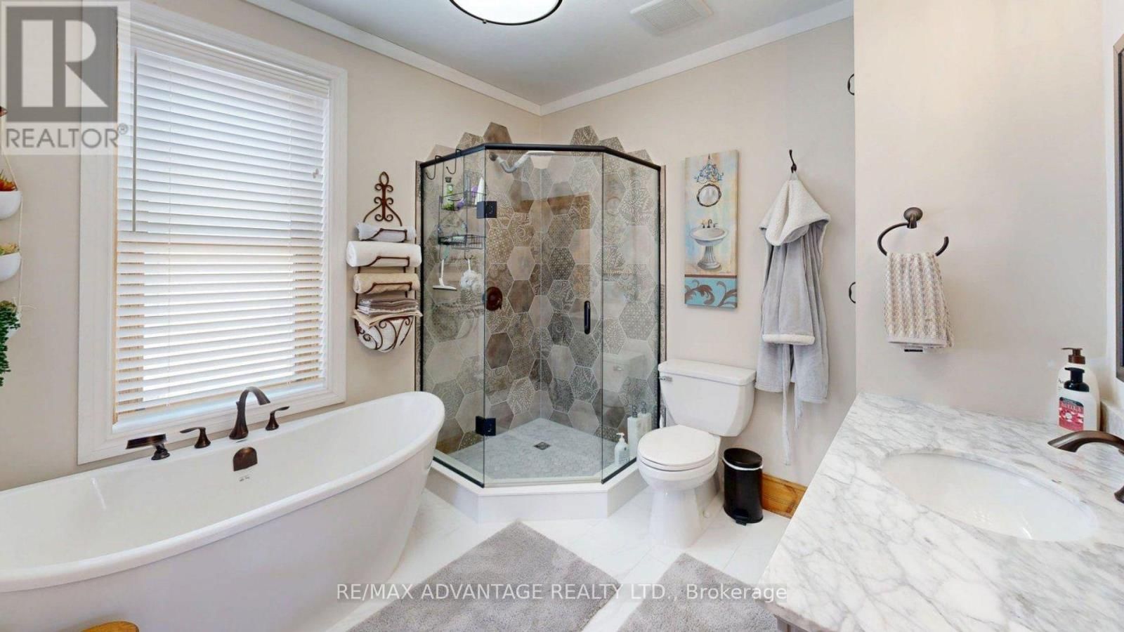 57 QUEEN STREET Image 33