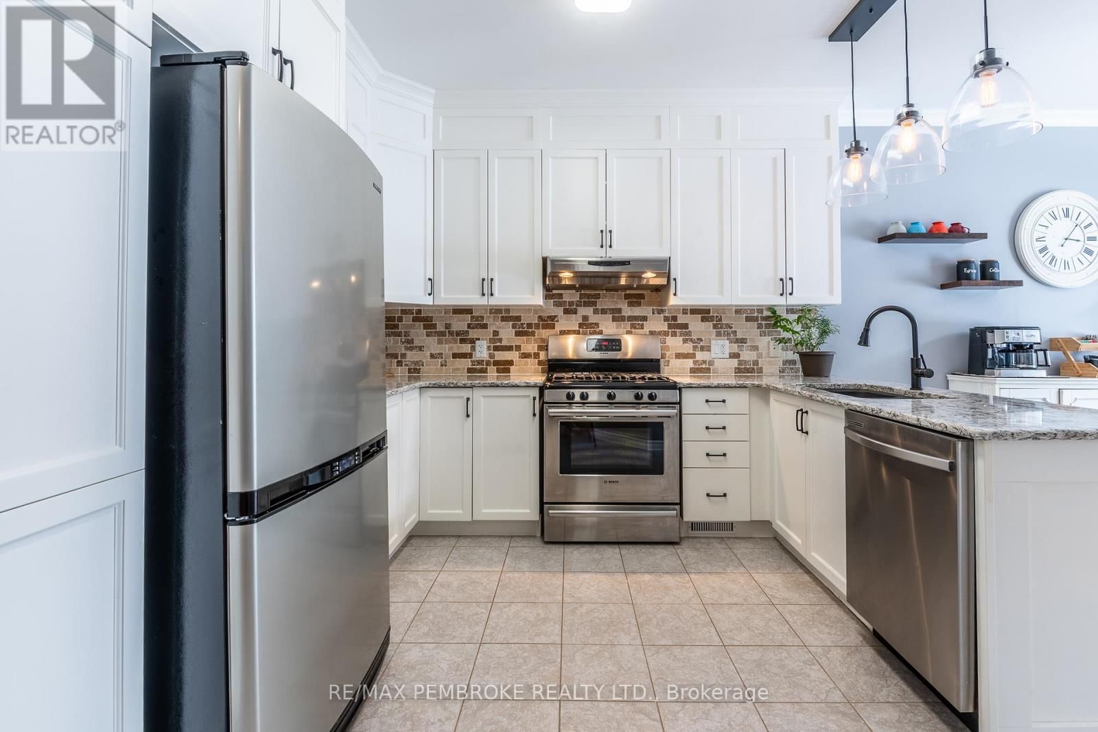 14 BEDARD BOULEVARD Image 18