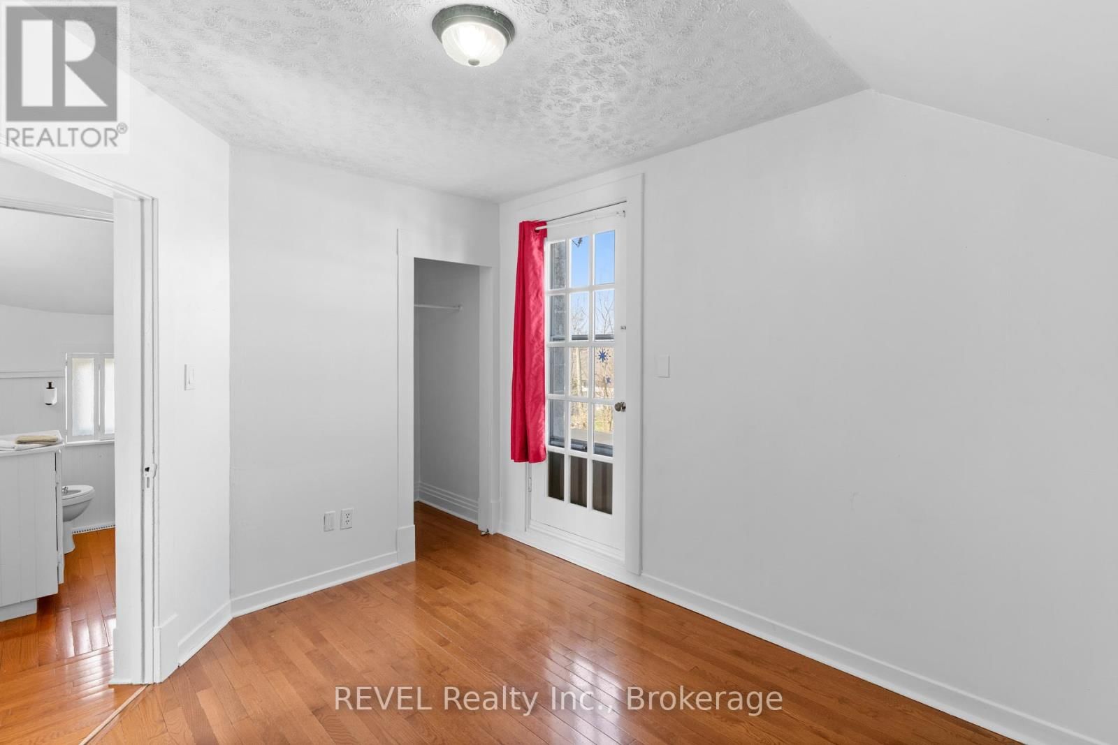 24 LYNDON STREET WEST Image 12