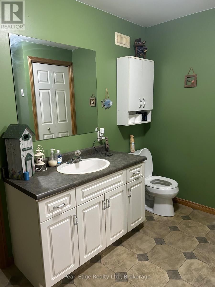 397 1ST STREET SOUTH Image 19