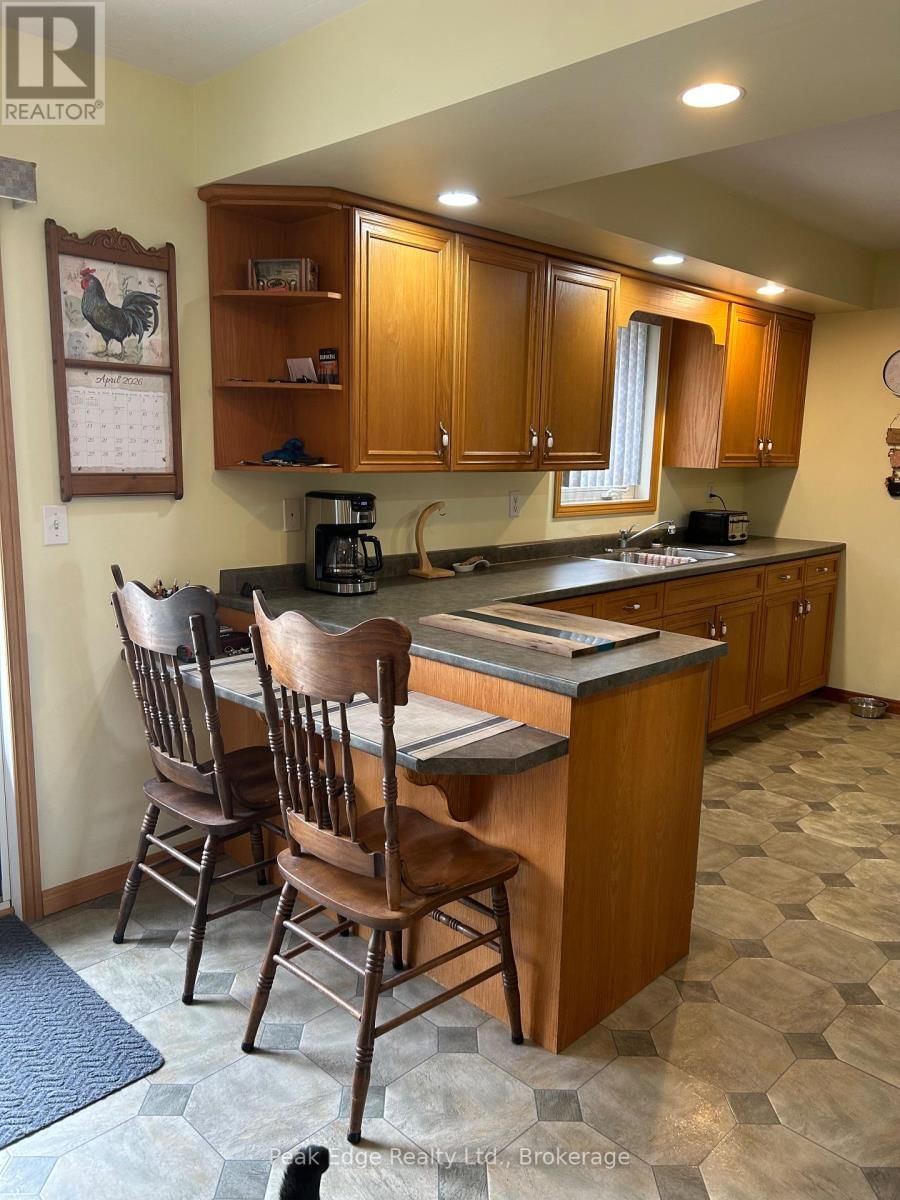 397 1ST STREET SOUTH Image 8