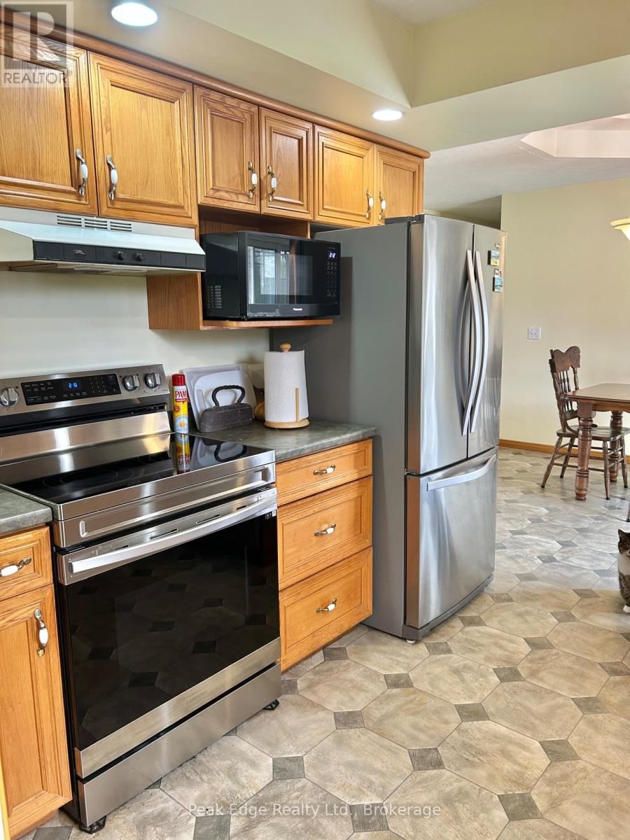 397 1ST STREET SOUTH Image 9