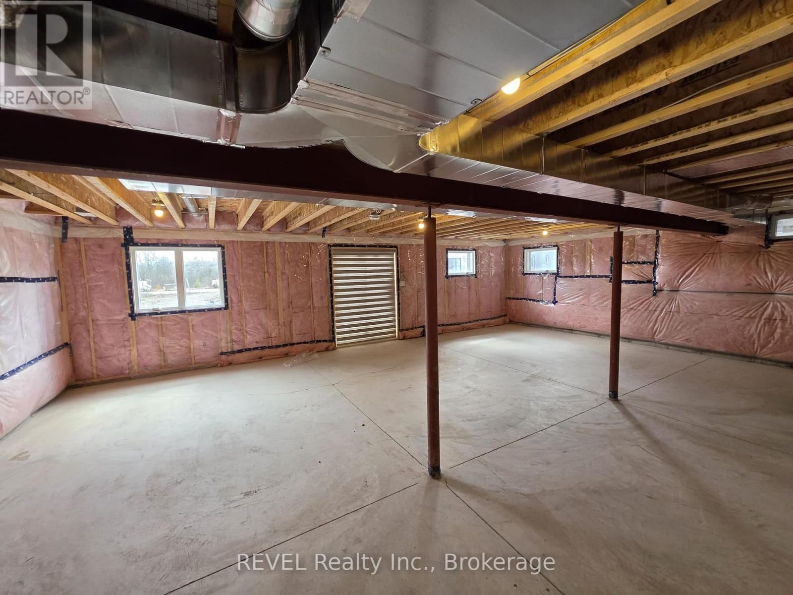 6438 SUNSHINE COMMON Image 25