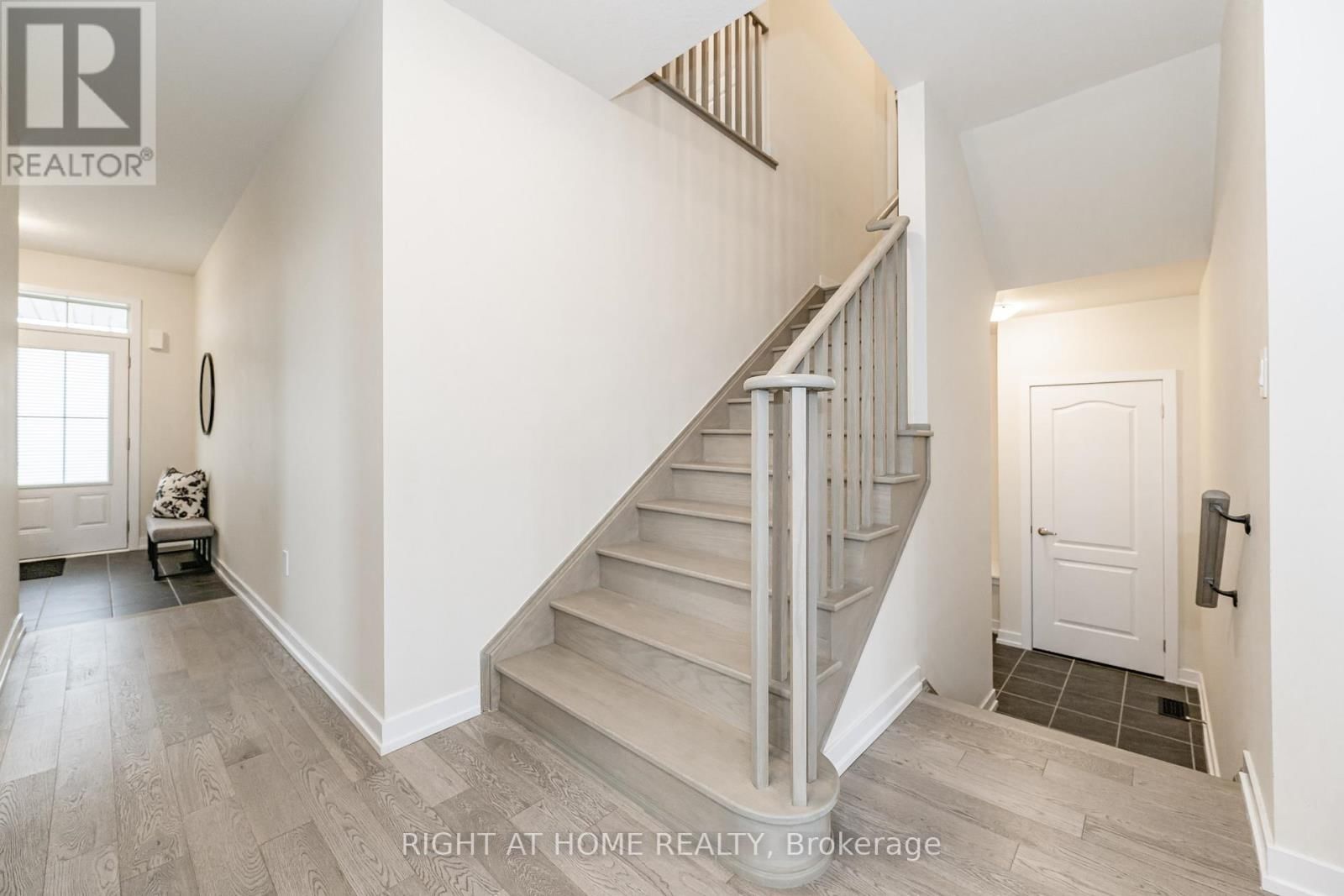 116 WHITHORN CRESCENT Image 12