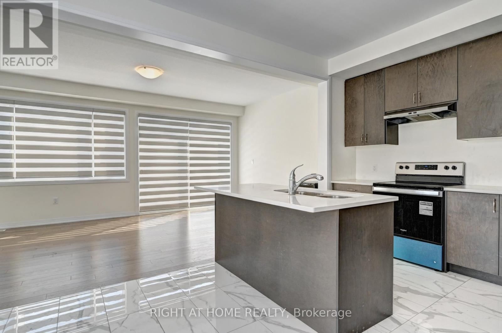 20 - 15 BLACKLOCK STREET Image 13