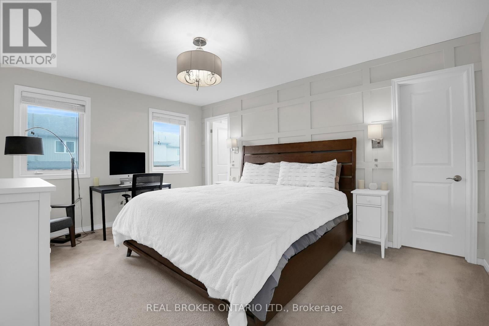 66 - 31 TOWNSEND DRIVE Image 14