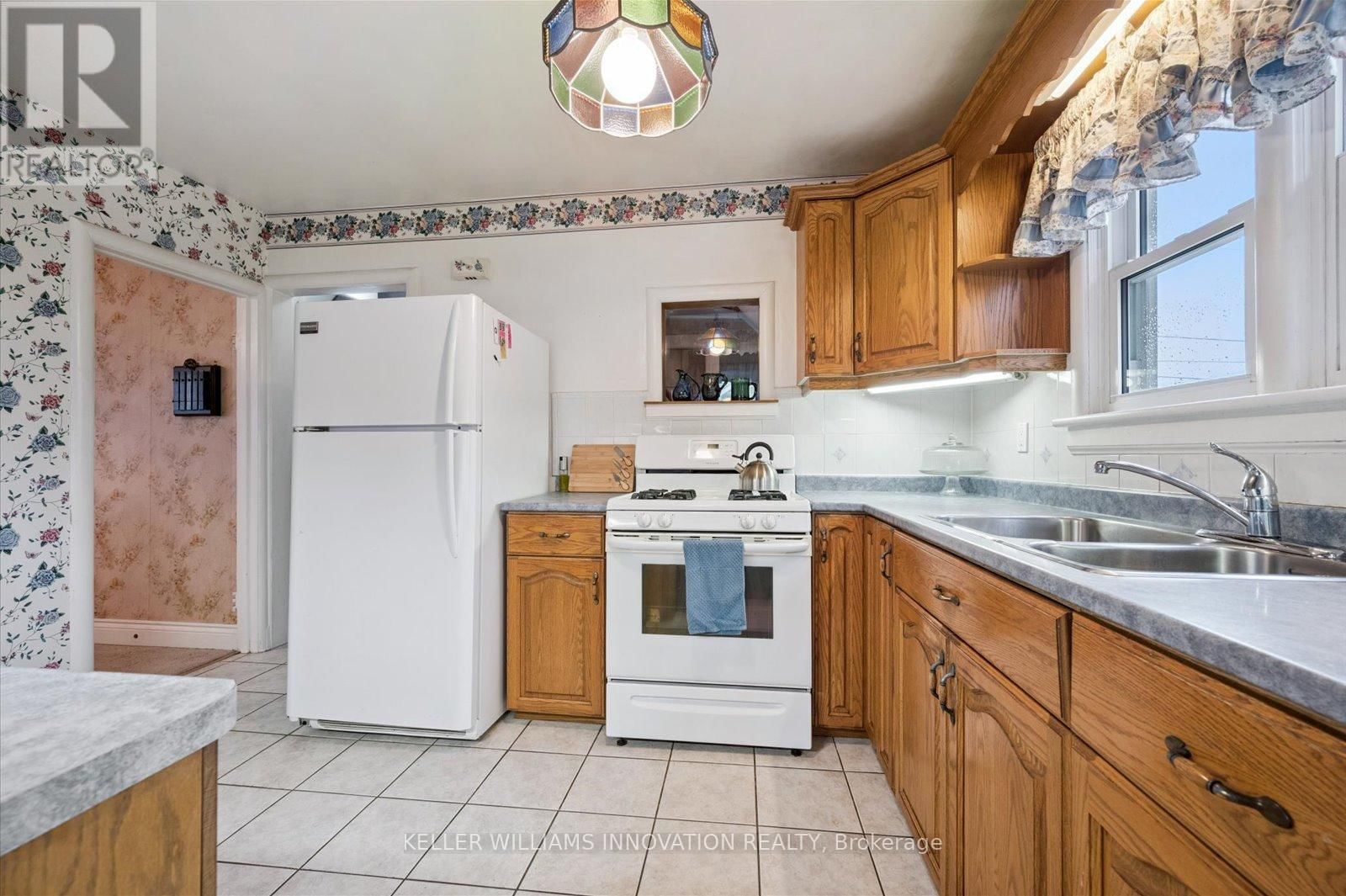 273 THALER AVENUE Image 9