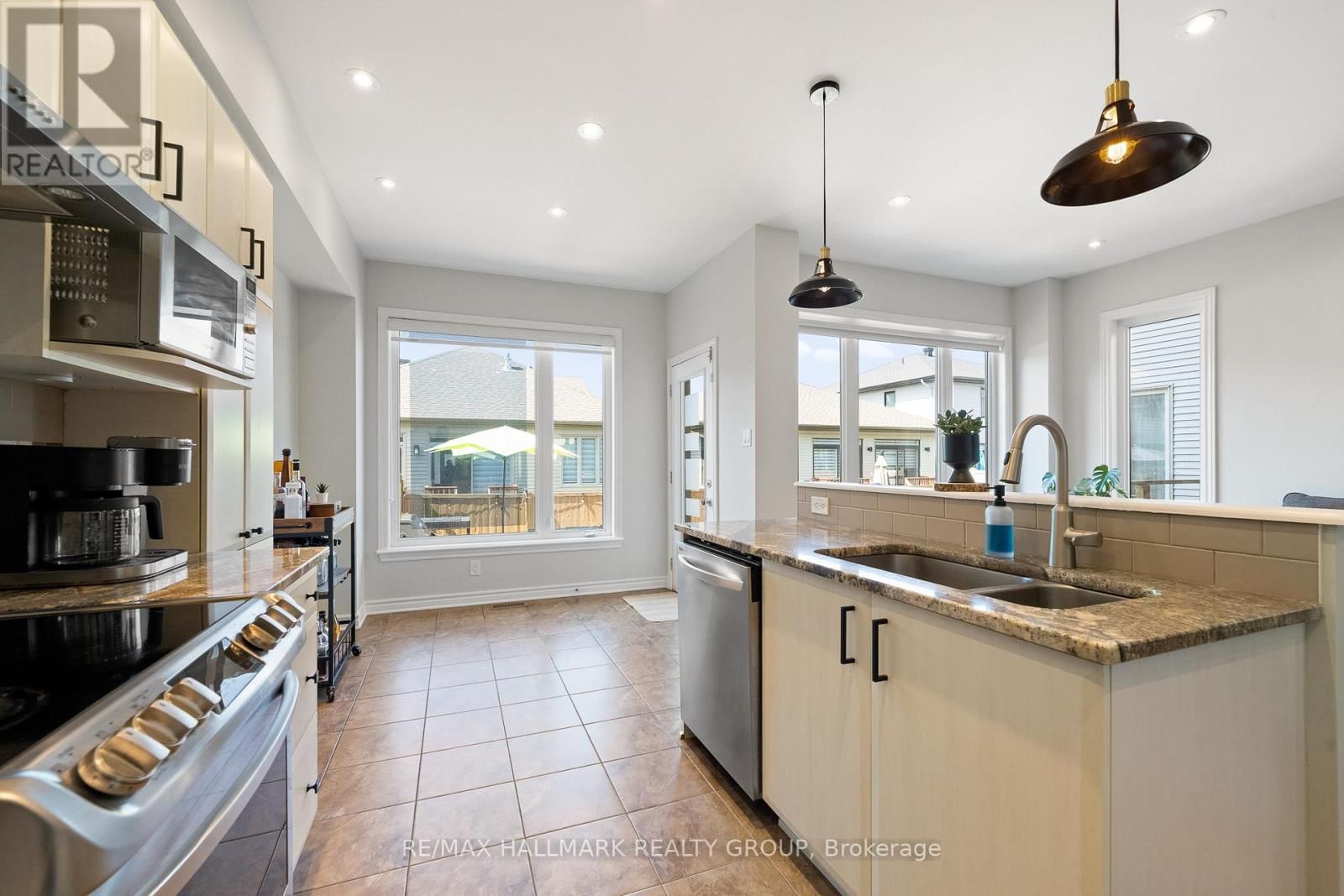 735 MORNINGSTAR WAY Image 16