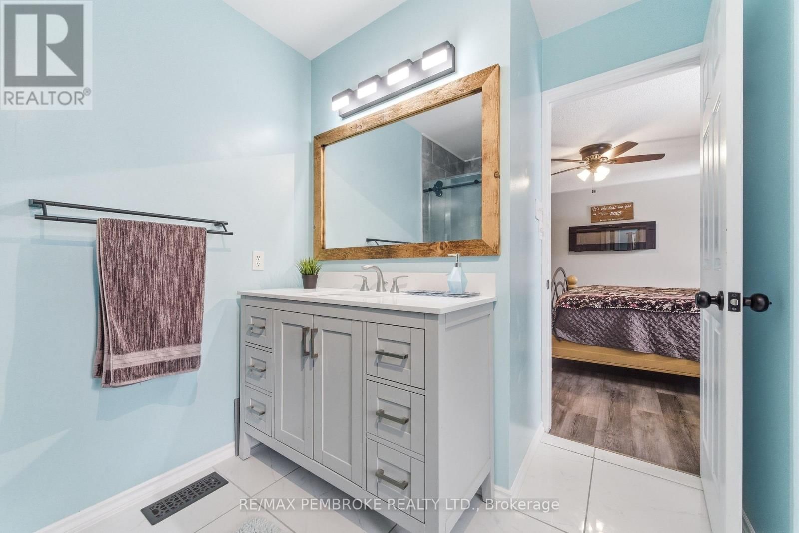 56 ROBERTSON DRIVE Image 25