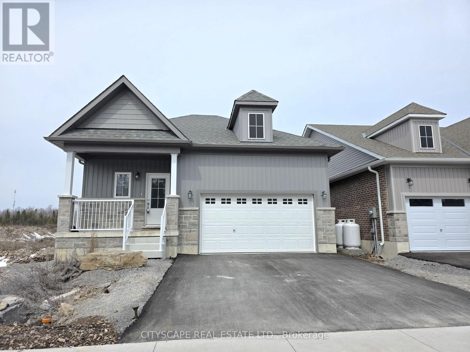 48 HILLCROFT WAY Image 2