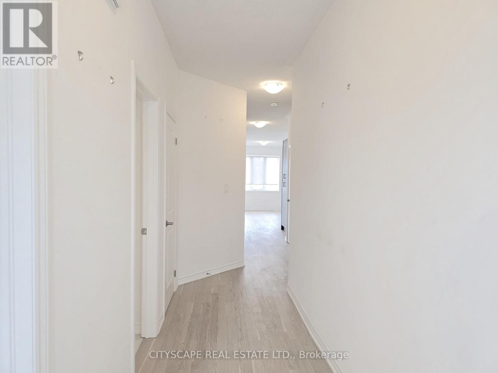 48 HILLCROFT WAY Image 35