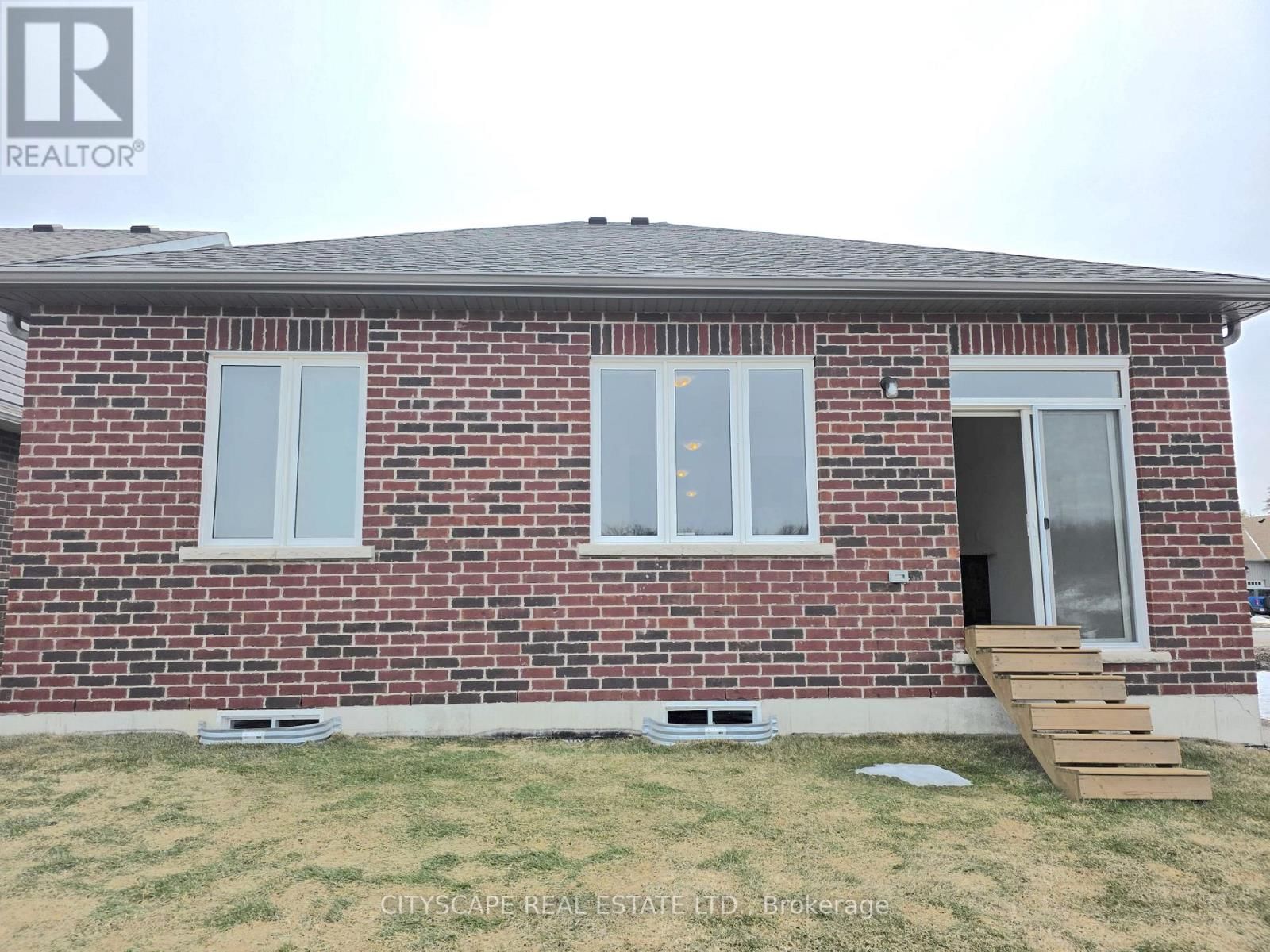 48 HILLCROFT WAY Image 45