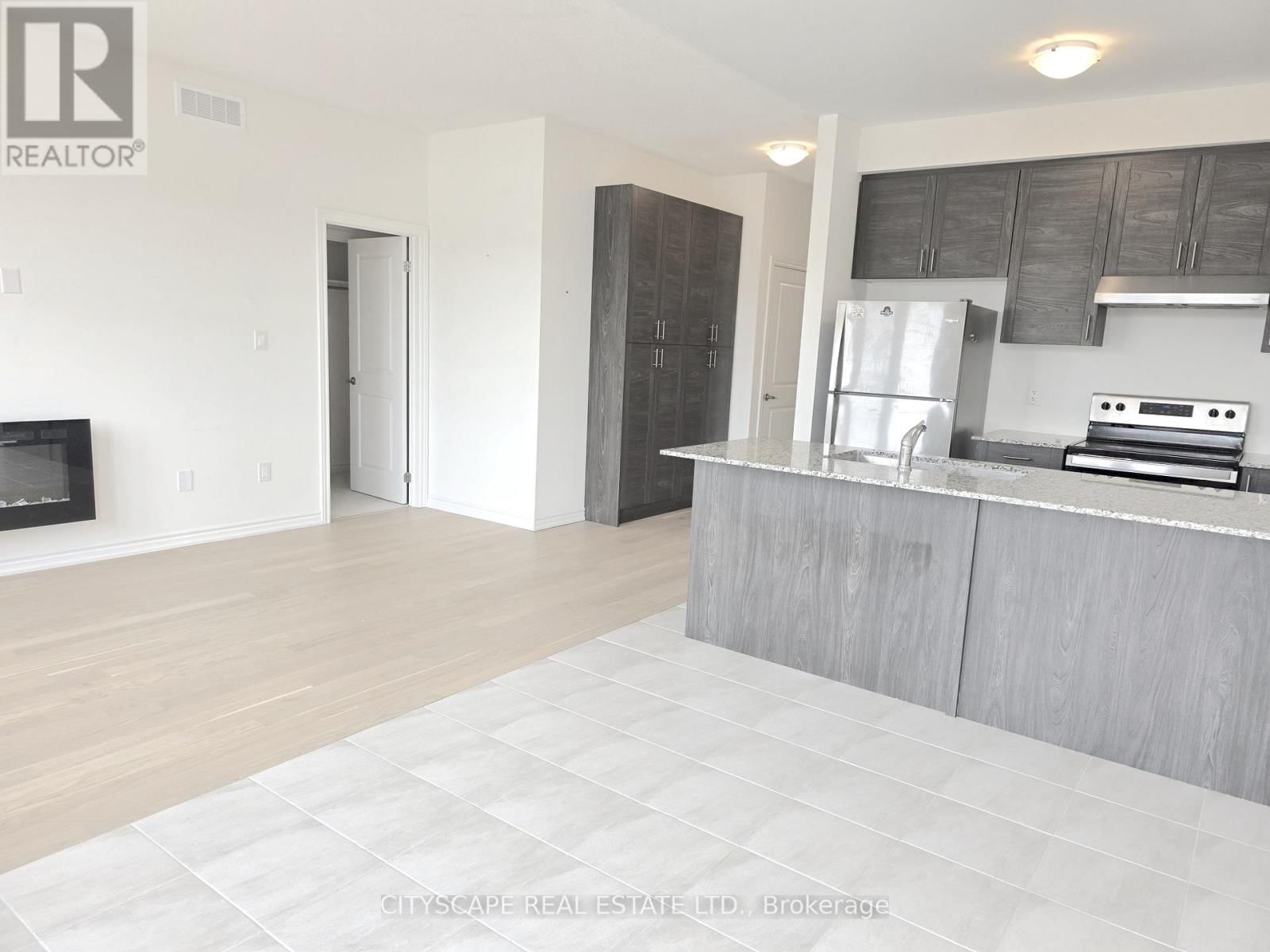 48 HILLCROFT WAY Image 8