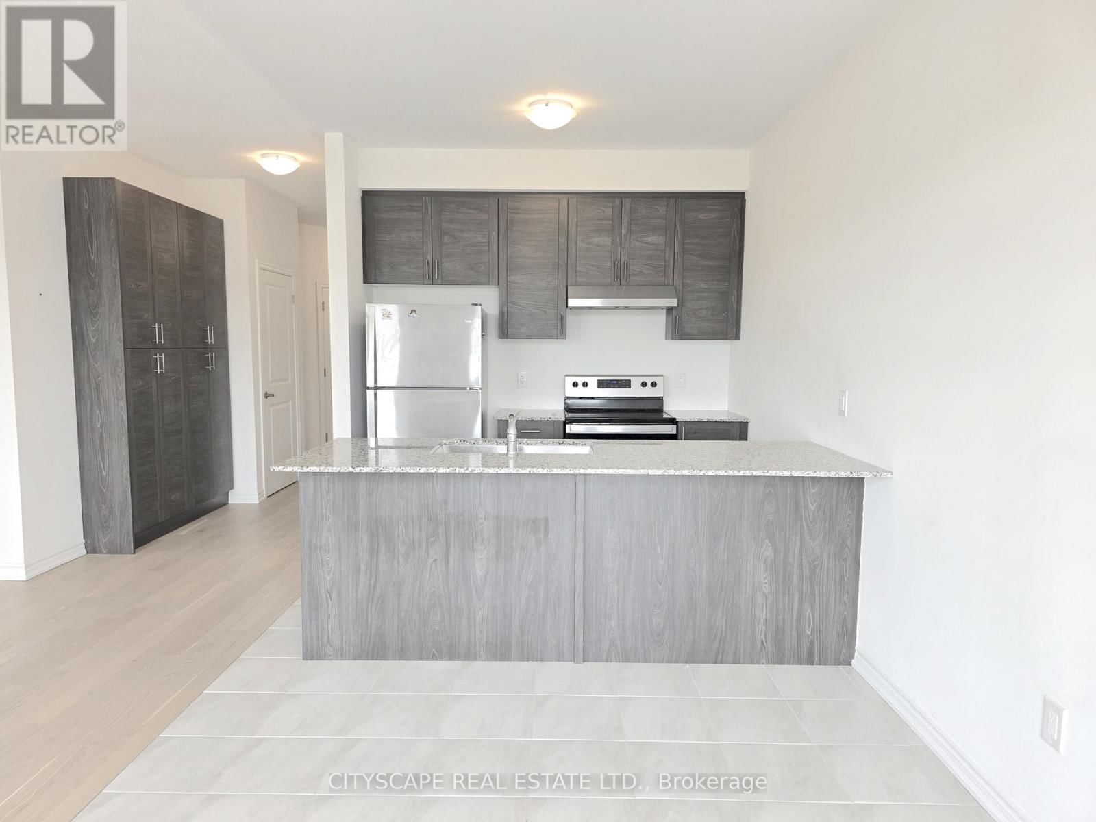 48 HILLCROFT WAY Image 9