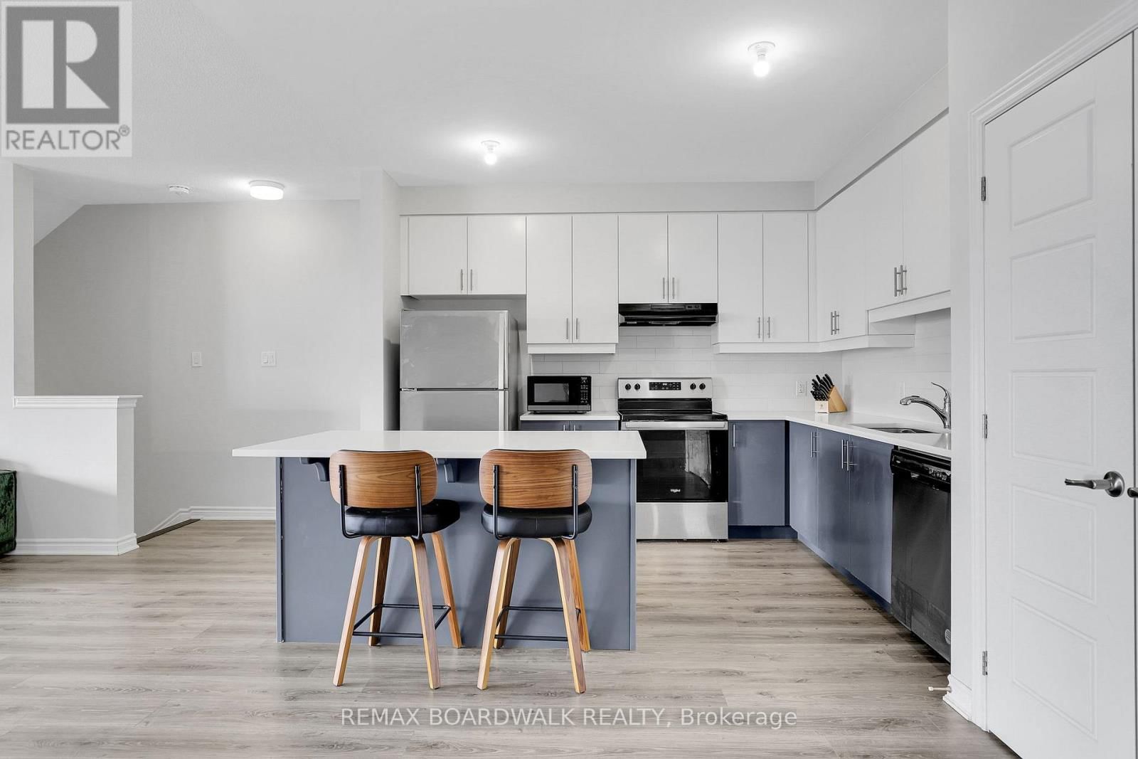 306 PILOT PRIVATE Image 3