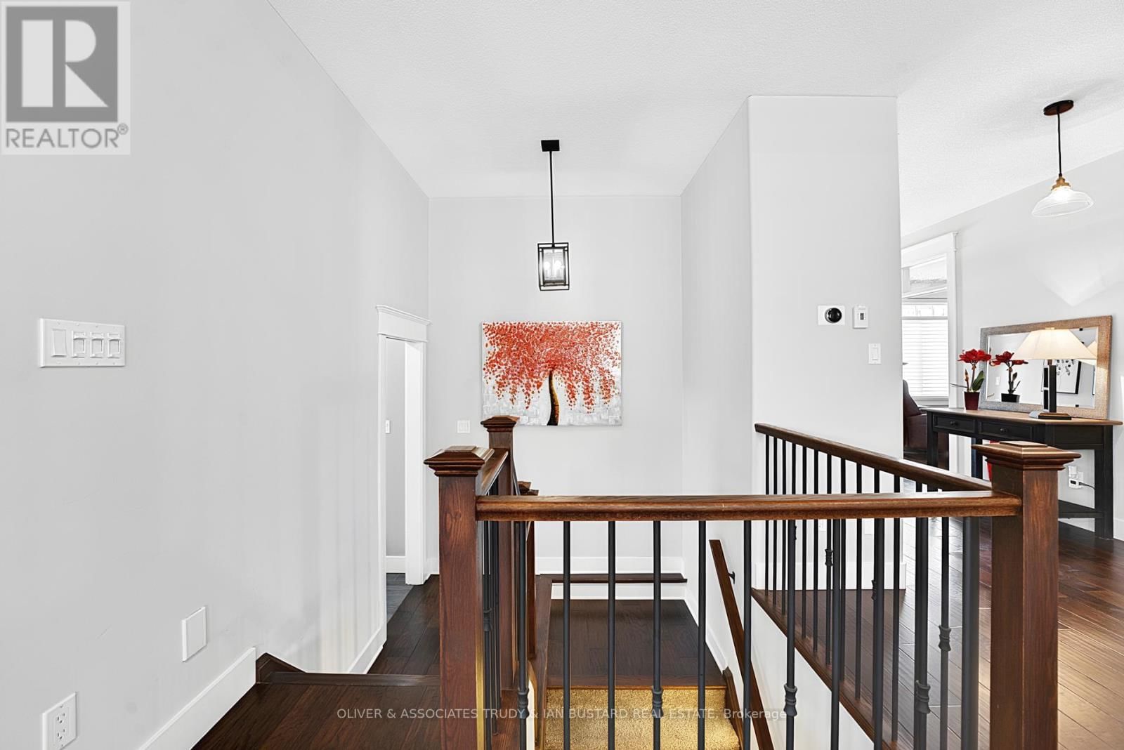 46 ERIN PLACE Image 23