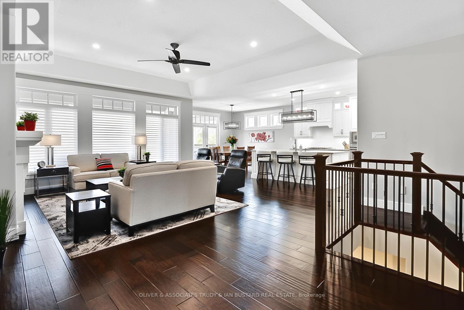 46 ERIN PLACE Image 6