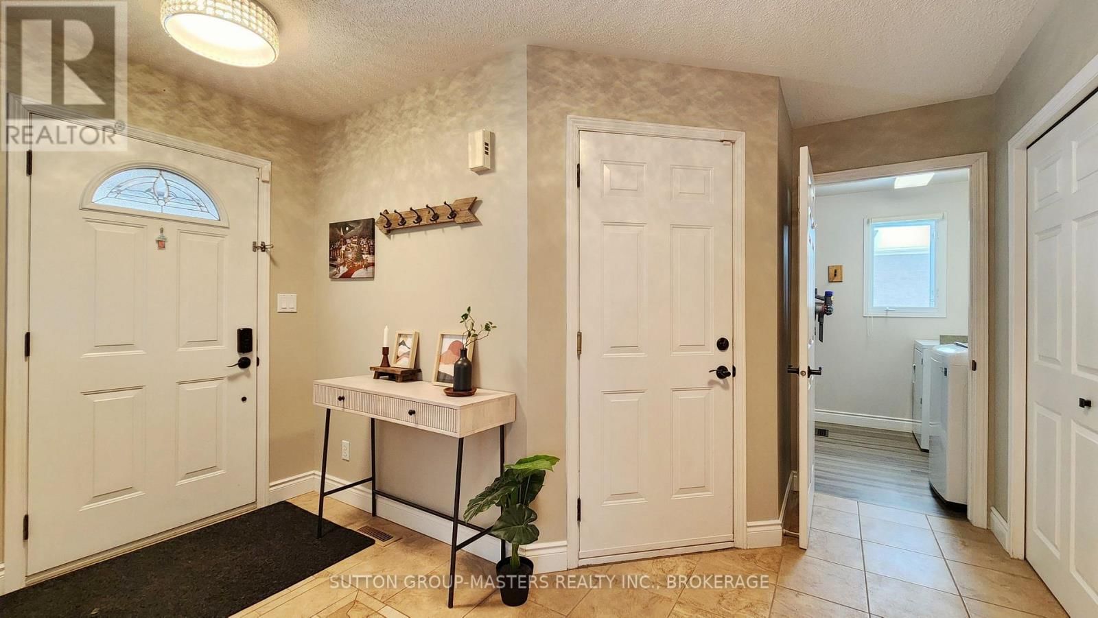 178 LANGFIELD STREET Image 17