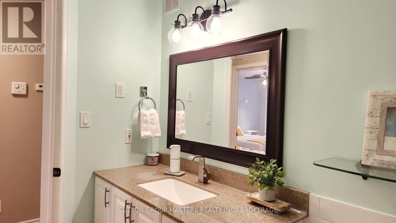 178 LANGFIELD STREET Image 31