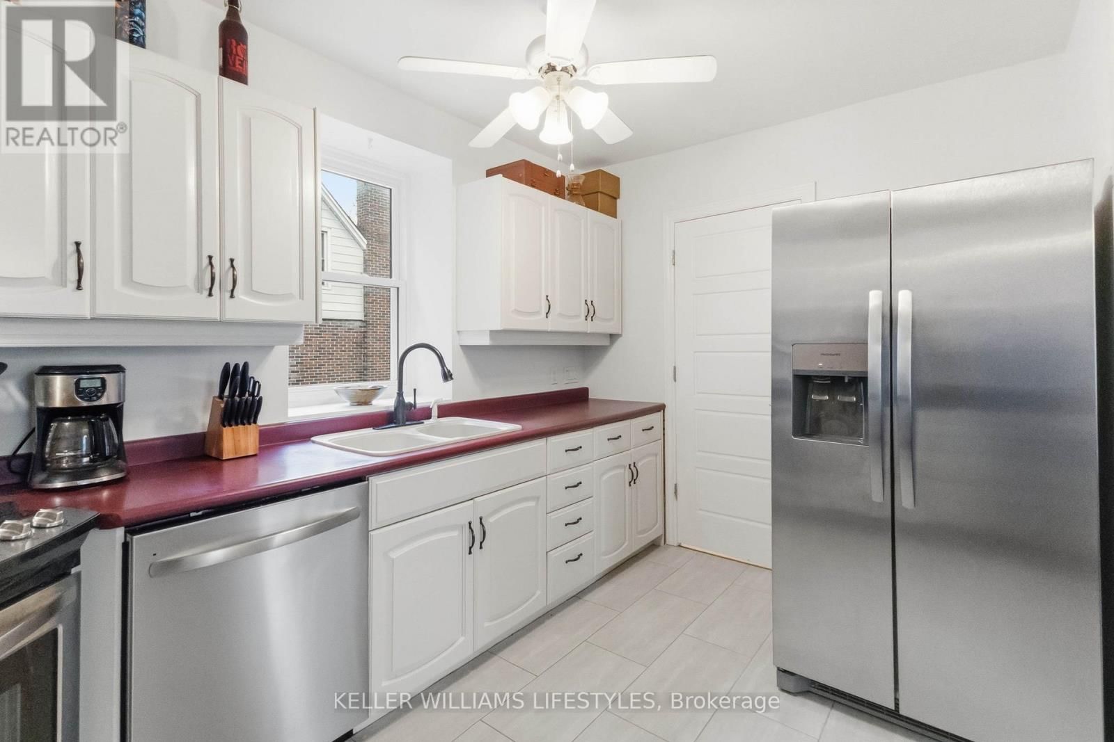 745 WHETTER AVENUE Image 21