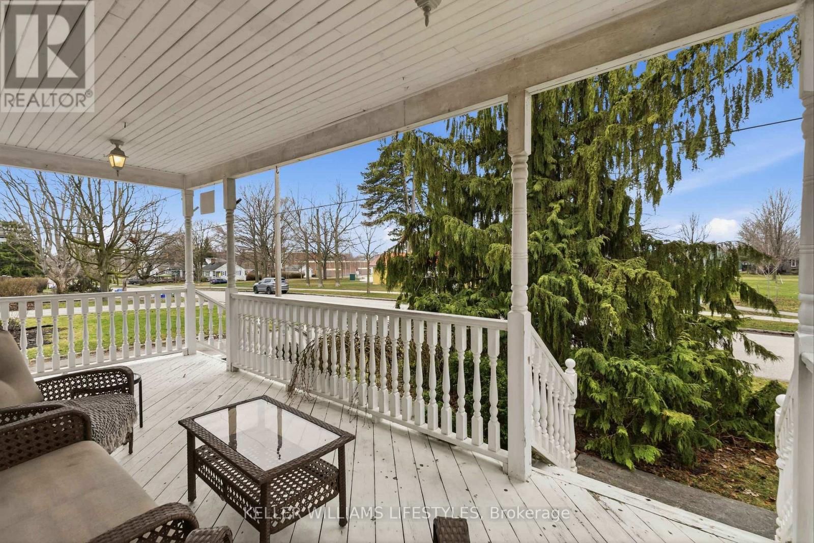 745 WHETTER AVENUE Image 4