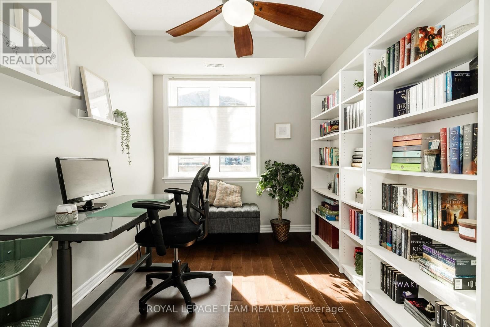 A - 19 TADLEY PRIVATE Image 19