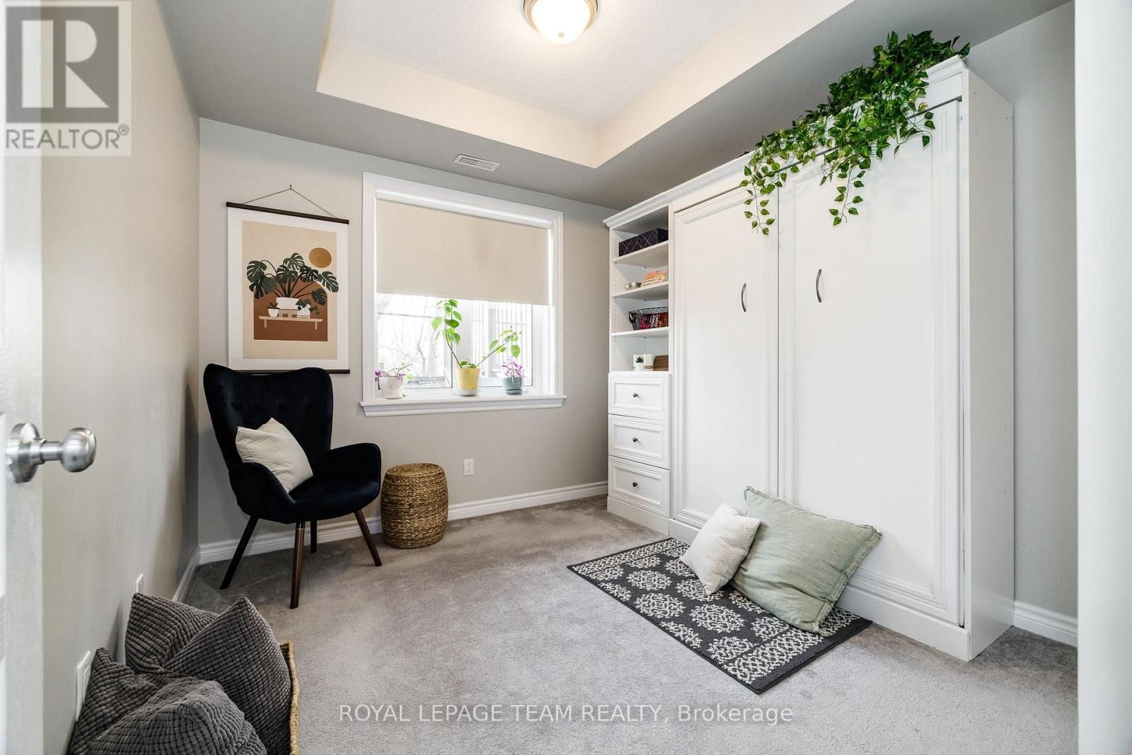 A - 19 TADLEY PRIVATE Image 27