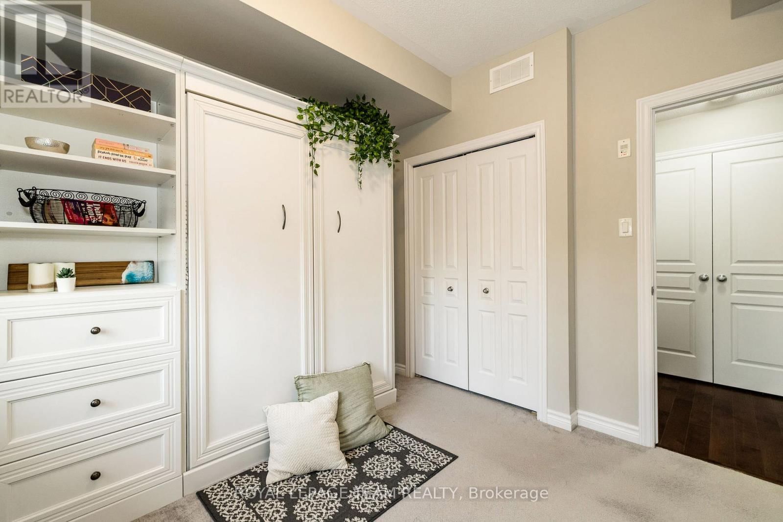 A - 19 TADLEY PRIVATE Image 29