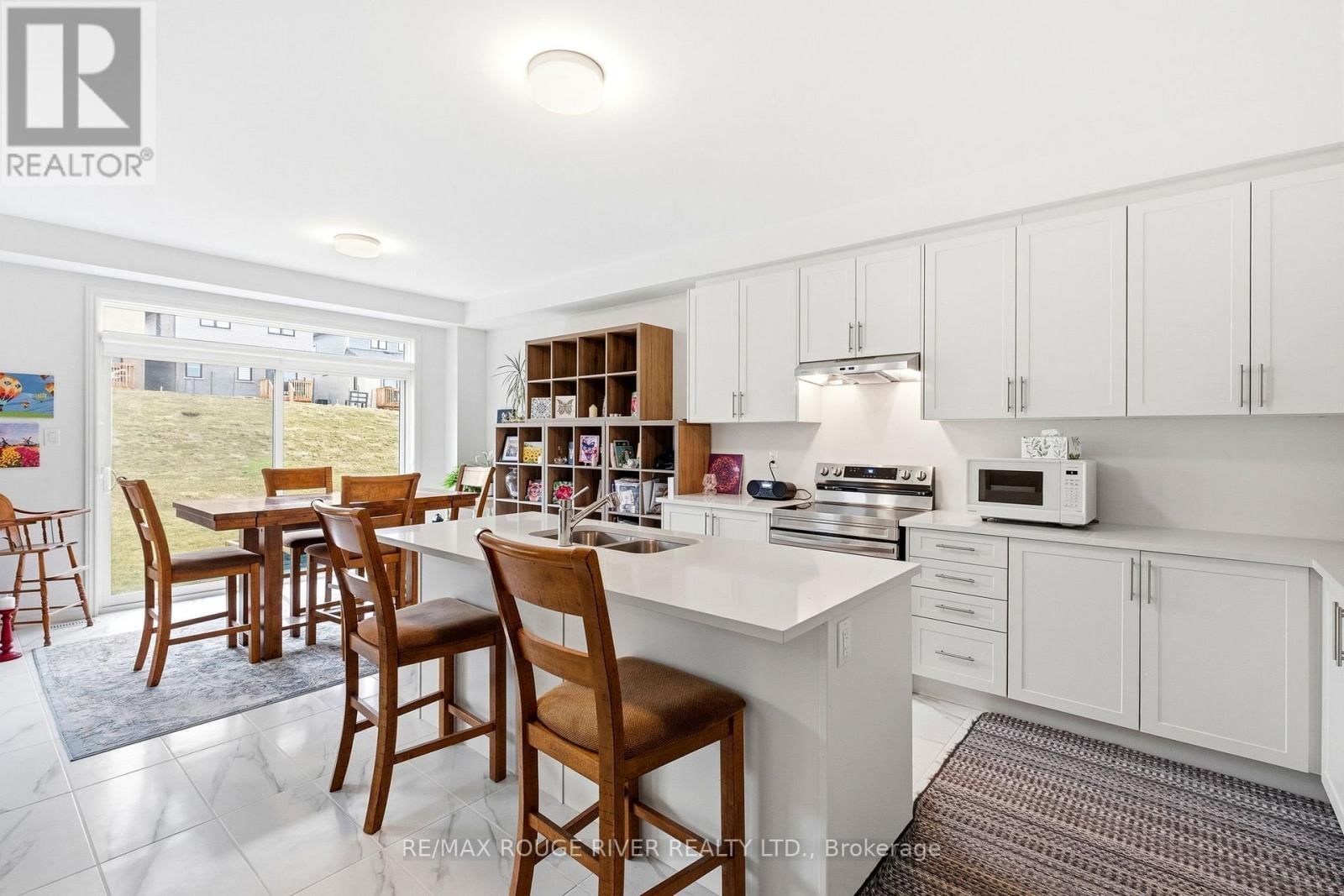 1017 TRAILSVIEW AVENUE Image 12