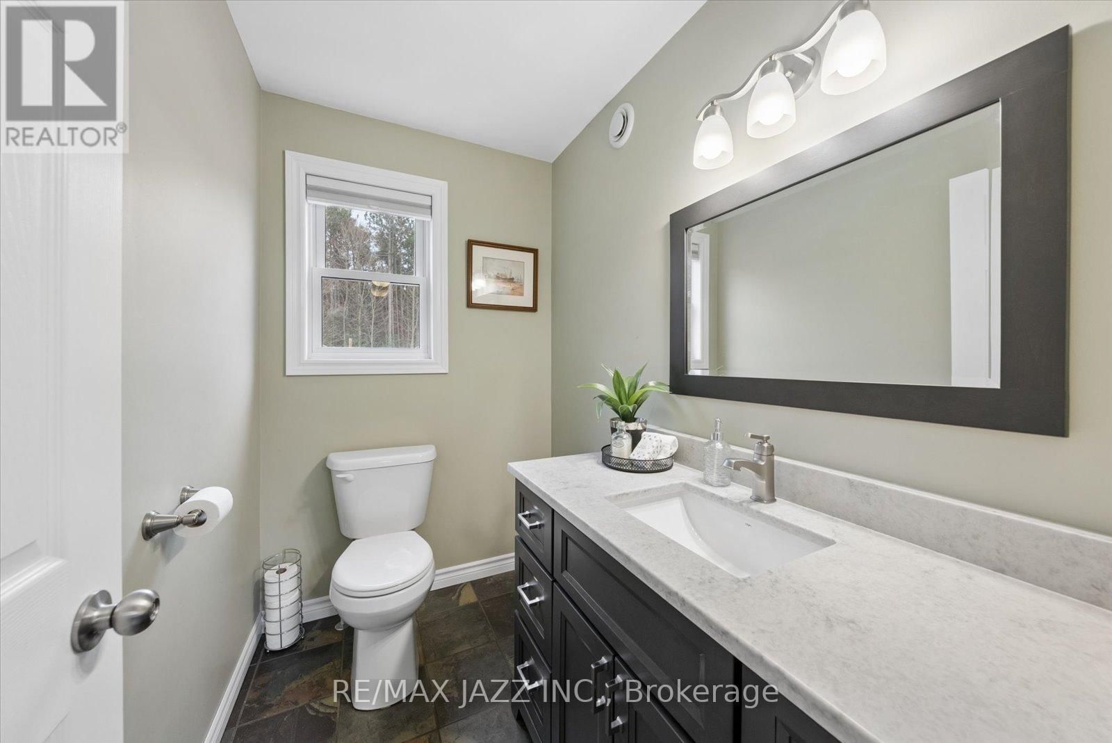 149 WHITES ROAD Image 13