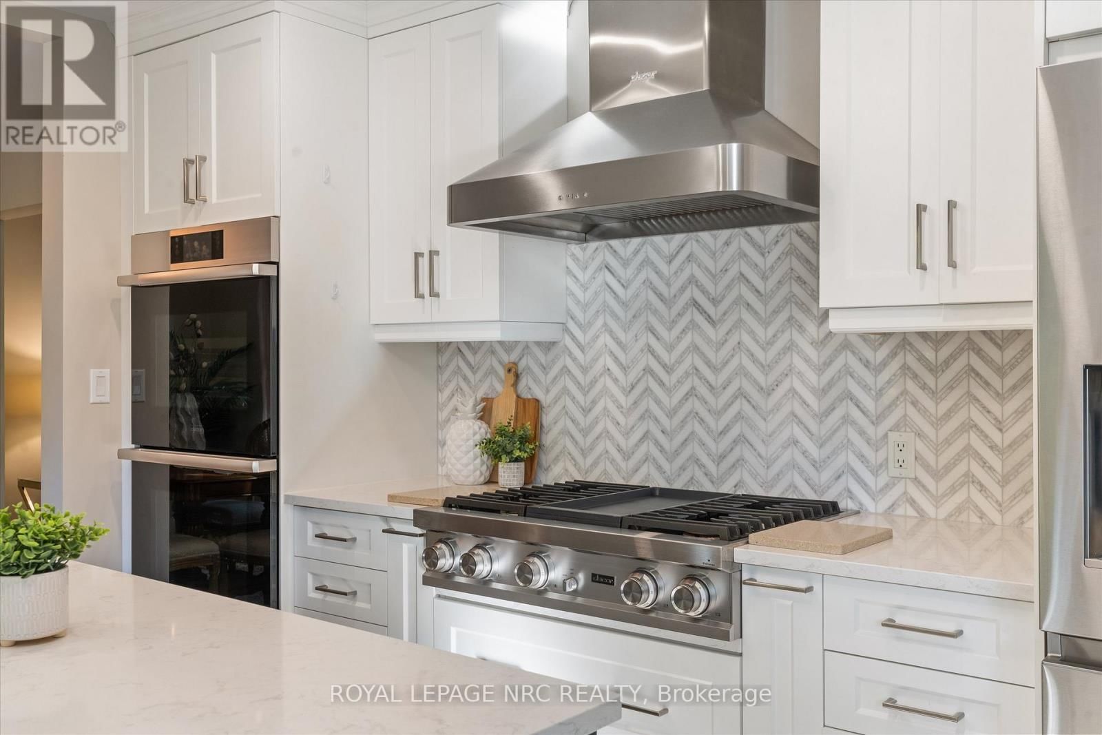 16 BRIARFIELD CRESCENT Image 11