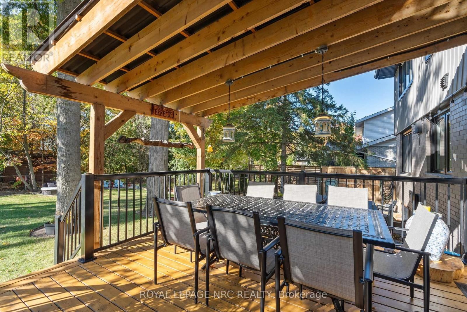 16 BRIARFIELD CRESCENT Image 36