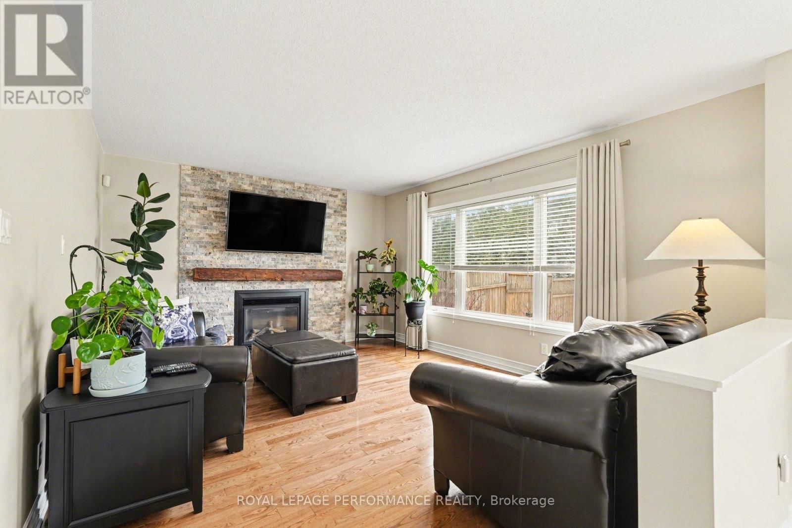 992 BALLANTYNE DRIVE Image 2