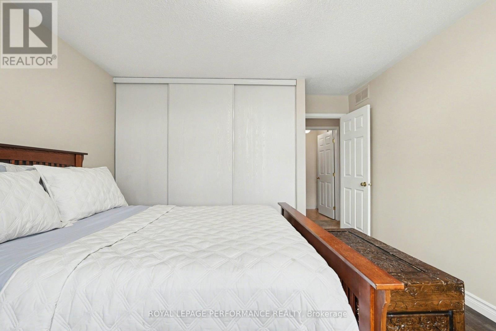 992 BALLANTYNE DRIVE Image 25