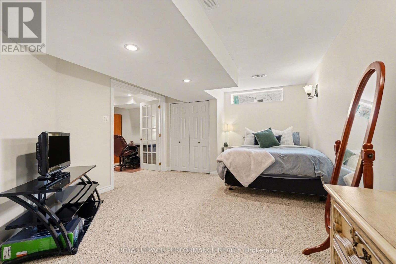 992 BALLANTYNE DRIVE Image 35