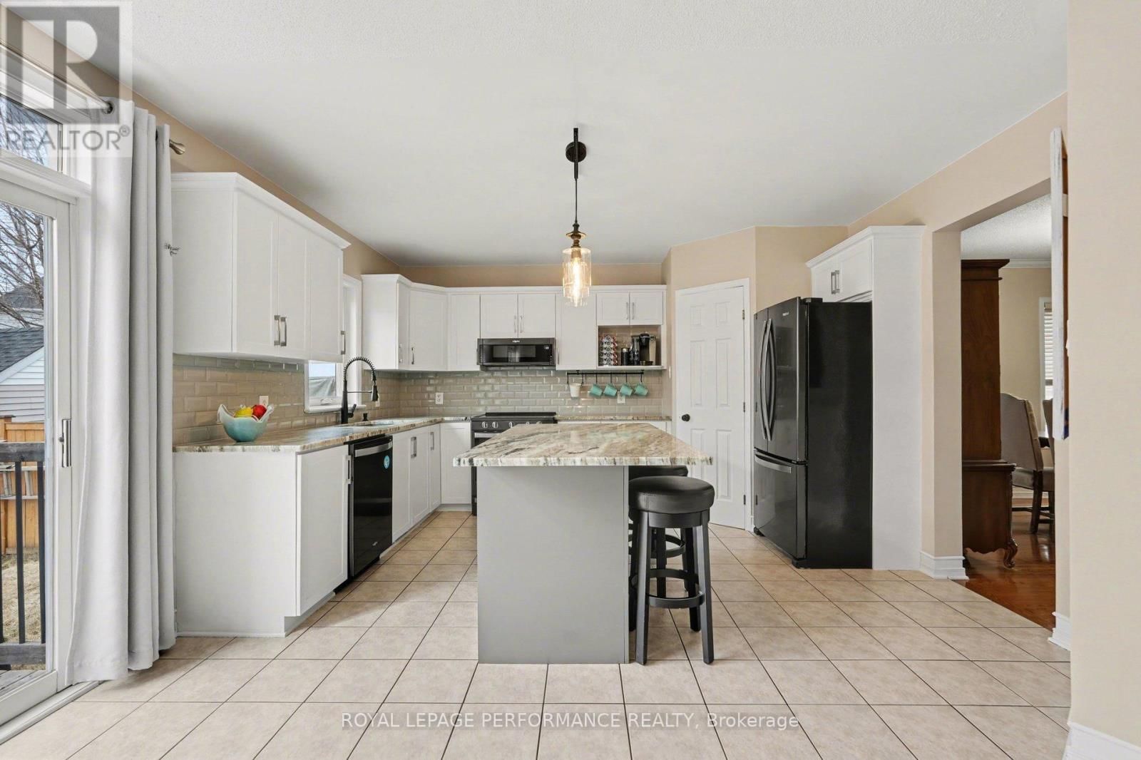 992 BALLANTYNE DRIVE Image 4