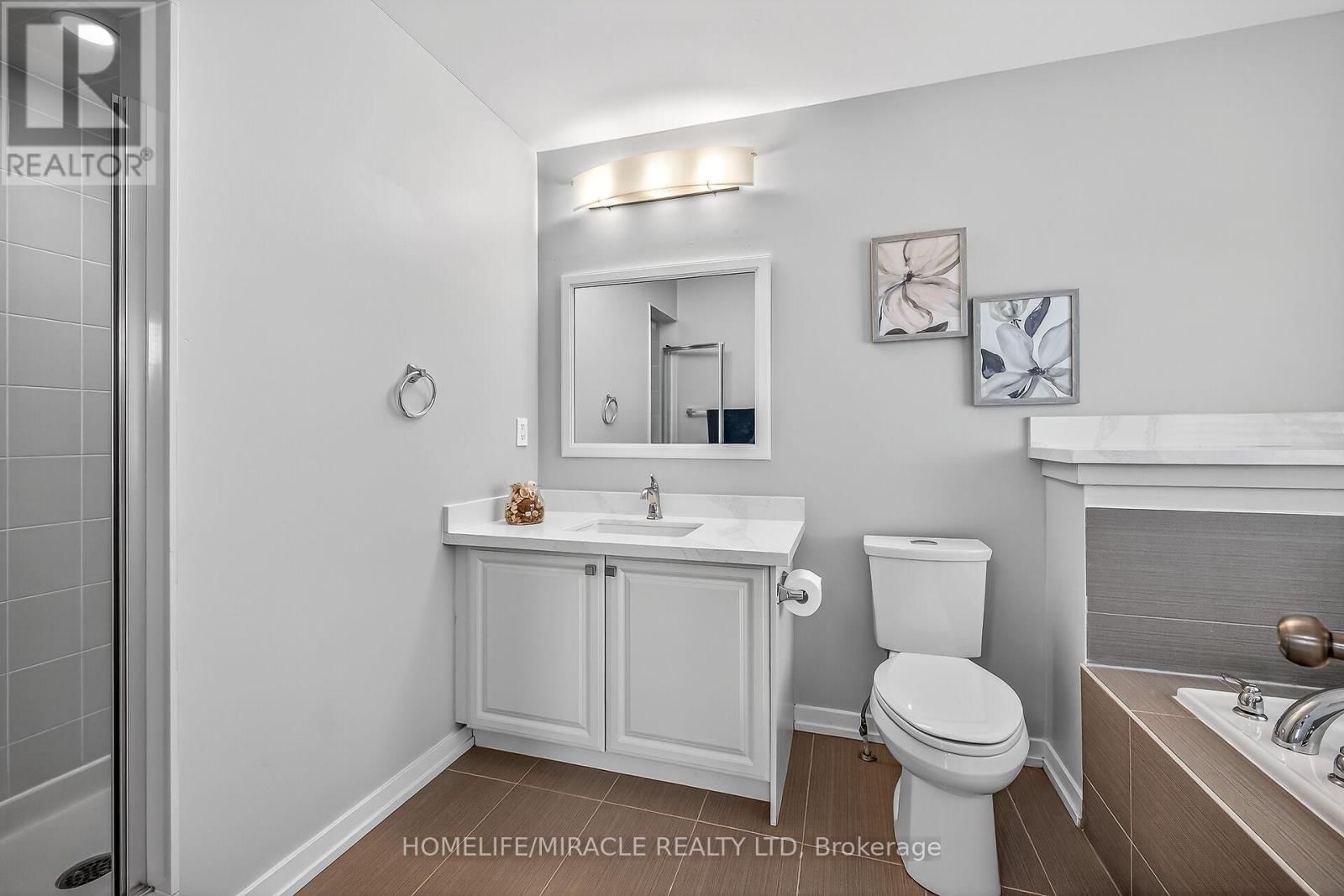 1 PRESTWICK STREET Image 26