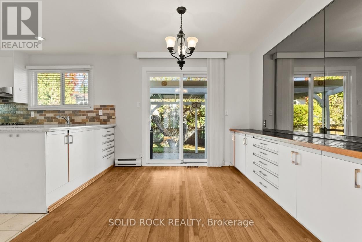 26 A & B ETTRICK CRESCENT Image 9