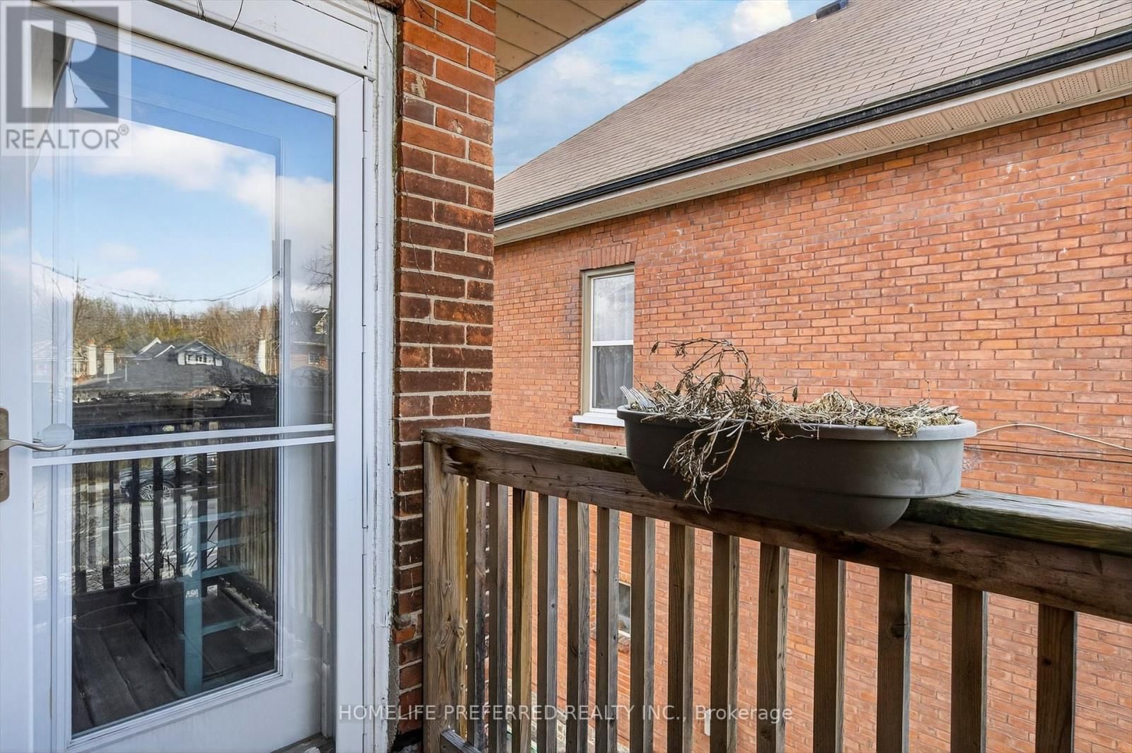 768 WATER STREET Image 21