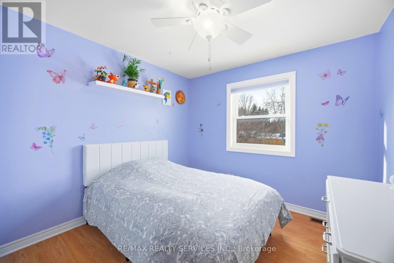 12 PINE STREET Image 26