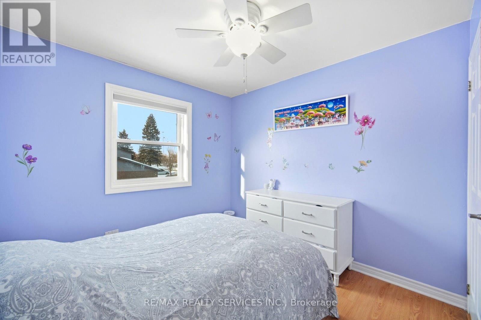 12 PINE STREET Image 27