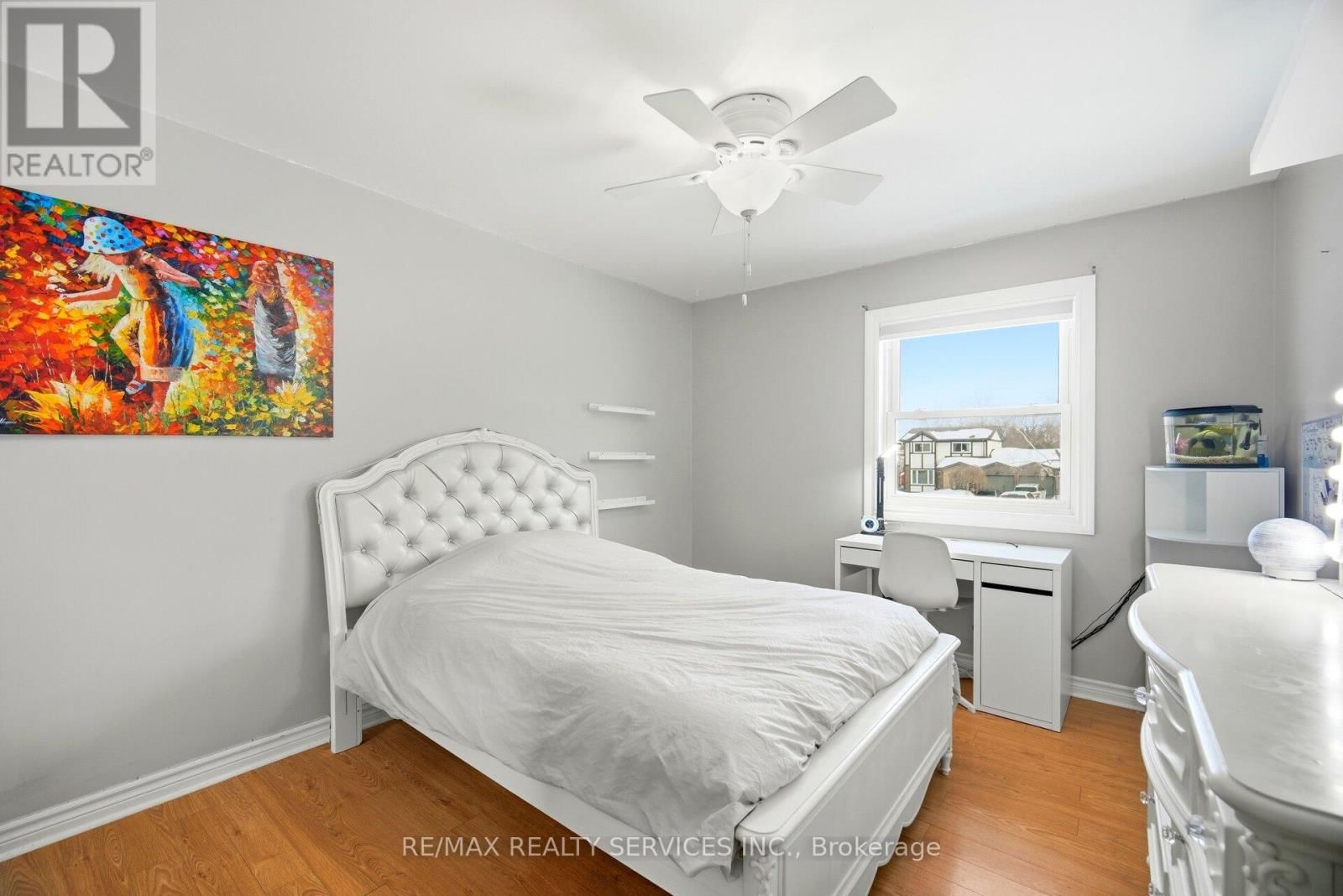 12 PINE STREET Image 28